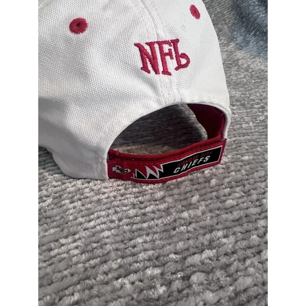 Vintage Kansas City Chiefs Shark Tooth NFL Strapback Hat Red White Graphic Cap